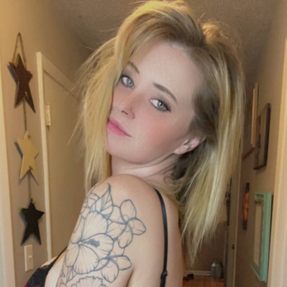 ASHLEY – YOUR FAVORITE COUNTRY MOM OnlyFans – free nudes, naked, leaked