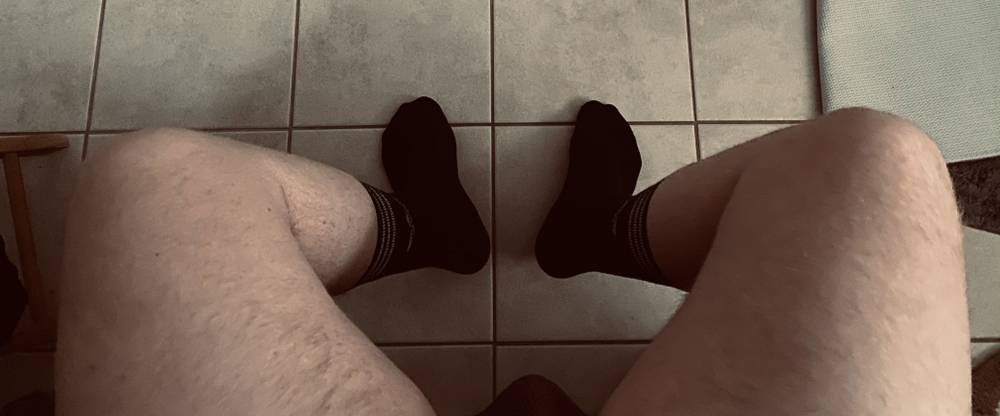 Socks.and.feet