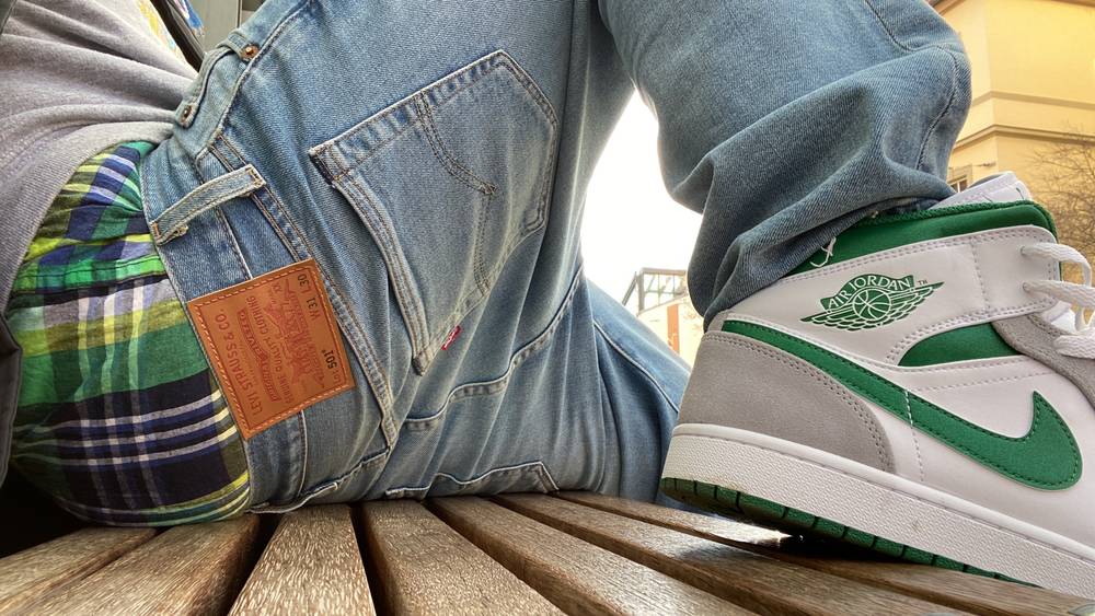 Sneaker/Sagger fun